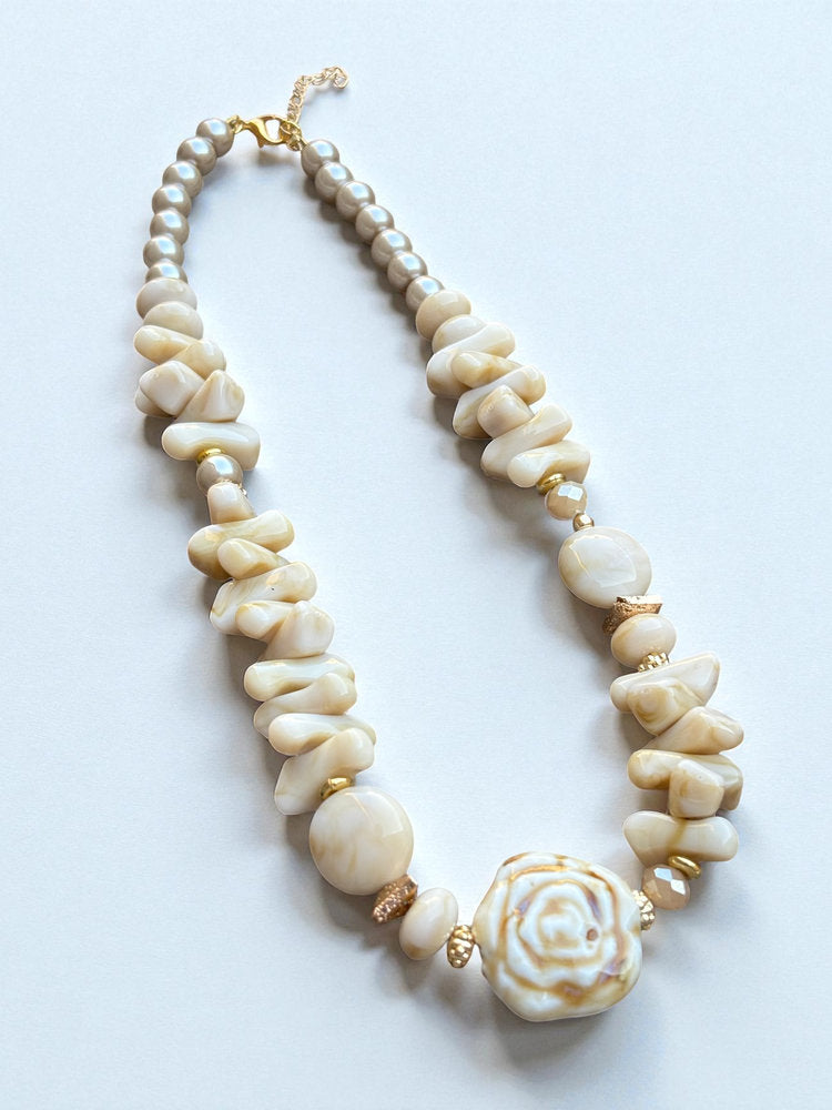 Collar Rosa