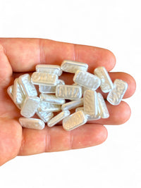 Plastic Biwa White Pearl